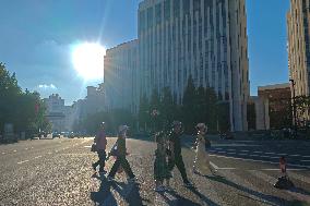 Red Alert For High Temperature in Shanghai
