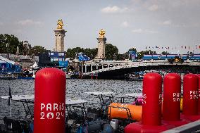 Paris Atmosphere During The Olympic Games