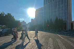 Red Alert For High Temperature in Shanghai