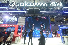 Qualcomm Stock Price Drops