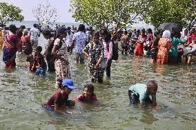 Daily Life At Sambranikodi Island