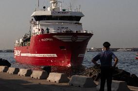 Migrants Landing In Naples