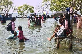 Daily Life At Sambranikodi Island