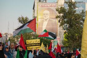 Demonstration In Iran Denouncing The Killing Of The Leader Of Hamas - Tehran