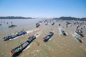 CHINA-ZHEJIANG-ZHOUSHAN-FISHING SEASON (CN)