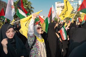 Demonstration In Iran Denouncing The Killing Of The Leader Of Hamas - Tehran