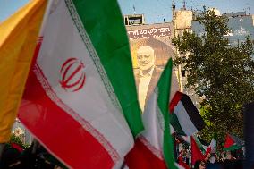 Demonstration In Iran Denouncing The Killing Of The Leader Of Hamas - Tehran