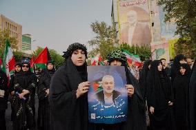 Demonstration In Iran Denouncing The Killing Of The Leader Of Hamas - Tehran