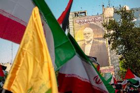 Demonstration In Iran Denouncing The Killing Of The Leader Of Hamas - Tehran