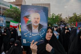 Demonstration In Iran Denouncing The Killing Of The Leader Of Hamas - Tehran