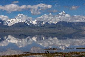 CHINA-XIZANG-MOUNT CHOMOLHARI-SCENERY (CN)