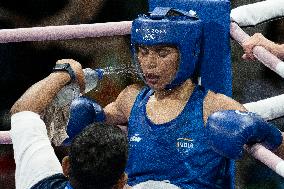 Paris 2024 - Boxing - China v India