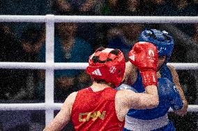 Paris 2024 - Boxing - China v India