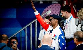 Paris 2024 - Snoop Dogg In The Stands