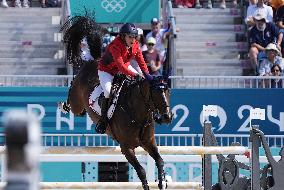 (PARIS2024)FRANCE-VERSAILLES-OLY-EQUESTRIAN