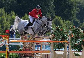 (PARIS2024)FRANCE-VERSAILLES-OLY-EQUESTRIAN