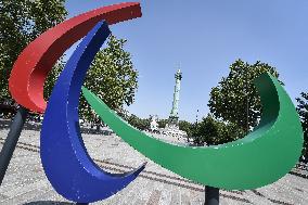 Paris 2024 - Olympic symbols in Paris FA