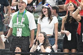 Paris 2024 - Kendall Jenner At Gymnastic