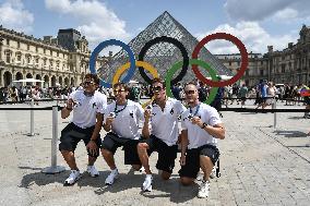 Paris 2024 - Olympic symbols in Paris FA