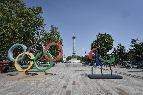 Paris 2024 - Olympic symbols in Paris FA