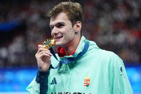 Paris 2024 - 200m Backstroke - Hubert Kos Wins Gold