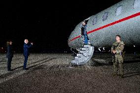 U.S. President Joe Biden and Vice President Harris greet hostages at Joint Base Andrews