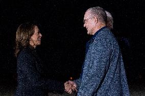 U.S. President Joe Biden and Vice President Harris greet hostages at Joint Base Andrews