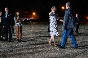 U.S. President Joe Biden and Vice President Harris greet hostages at Joint Base Andrews