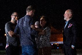 Biden Greets Freed US Prisoners After Swap Deal - Washington