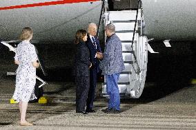 Biden And Harris Welcome Freed Prisoners