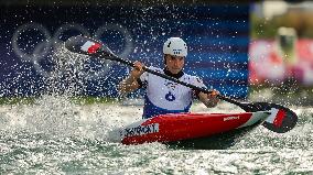 Paris 2024 - Italy’s De Gennaro Takes Gold In The Men’s Kayak Single