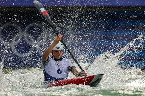 Paris 2024 - Italy’s De Gennaro Takes Gold In The Men’s Kayak Single