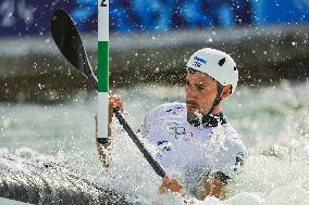 Paris 2024 - Italy’s De Gennaro Takes Gold In The Men’s Kayak Single