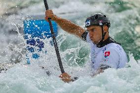 Paris 2024 - Italy’s De Gennaro Takes Gold In The Men’s Kayak Single