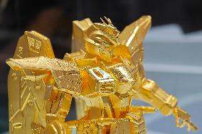 Golden Free GUNDAM