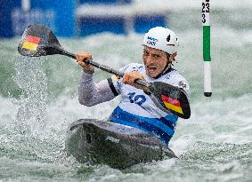 Paris 2024 - Italy’s De Gennaro Takes Gold In The Men’s Kayak Single