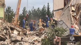 (SpotNews)RUSSIA-NIZHNY TAGIL-BUILDING COLLAPSE