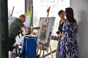 Art class for UNBROKEN Center patients in Lviv