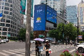 High Temperature Persists In Upcoming Days In Shanghai