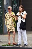 Exclu - Michelle Williams And Her Daughter Out - NYC