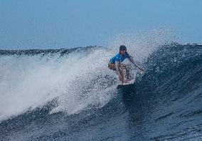 (PARIS2024)FRENCH POLYNESIA-TAHITI-OLY-SURFING