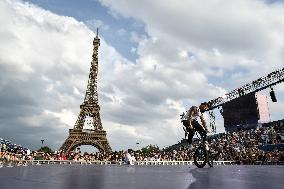 Paris 2024 - Bicycle riders performance at the Parc des Champions in Paris FA