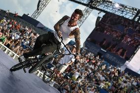 Paris 2024 - Bicycle riders performance at the Parc des Champions in Paris FA