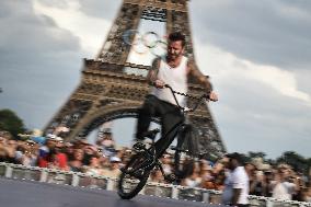 Paris 2024 - Bicycle riders performance at the Parc des Champions in Paris FA