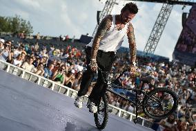 Paris 2024 - Bicycle riders performance at the Parc des Champions in Paris FA