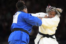 Paris 2024 - Judo - Romane Dicko v Beatriz Souza