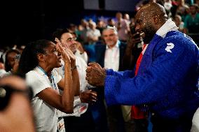 Paris 2024 - Judo - Teddy Riner Celebrates Gold With Family And Friends