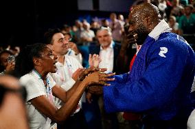 Paris 2024 - Judo - Teddy Riner Celebrates Gold With Family And Friends