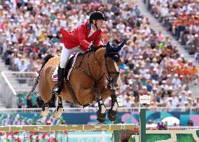 (PARIS2024)FRANCE-VERSAILLES-OLY-EQUESTRIAN