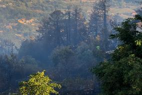 Large Fire In Fumone (FR), 2 Rescue Vehicles Destroyed By Flames